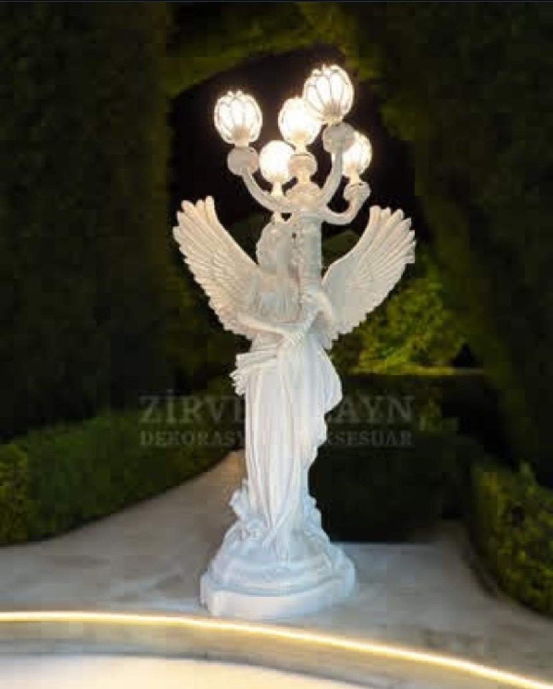 5 Meşaleli Helen Melek Heykeli - Zarif ve Aydınlatıcı Bir Dokunuş