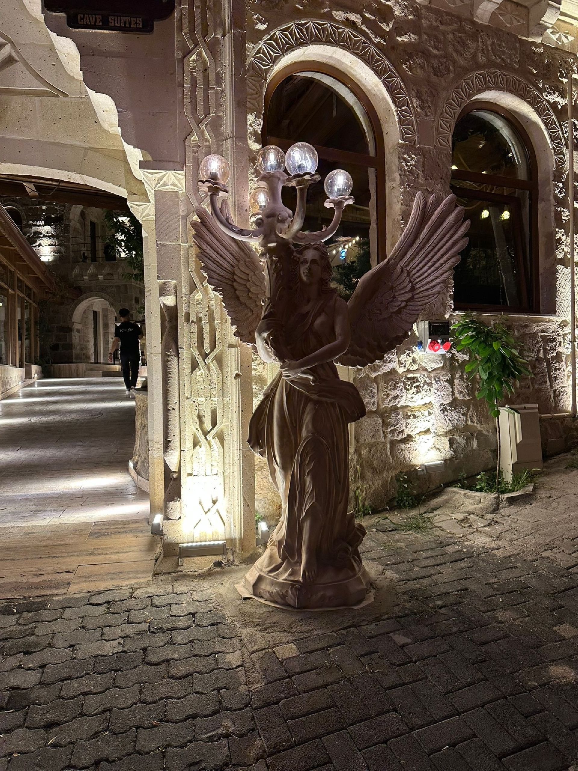 Meşelali Melek Sanatsal ve Zarif bir dokunuş